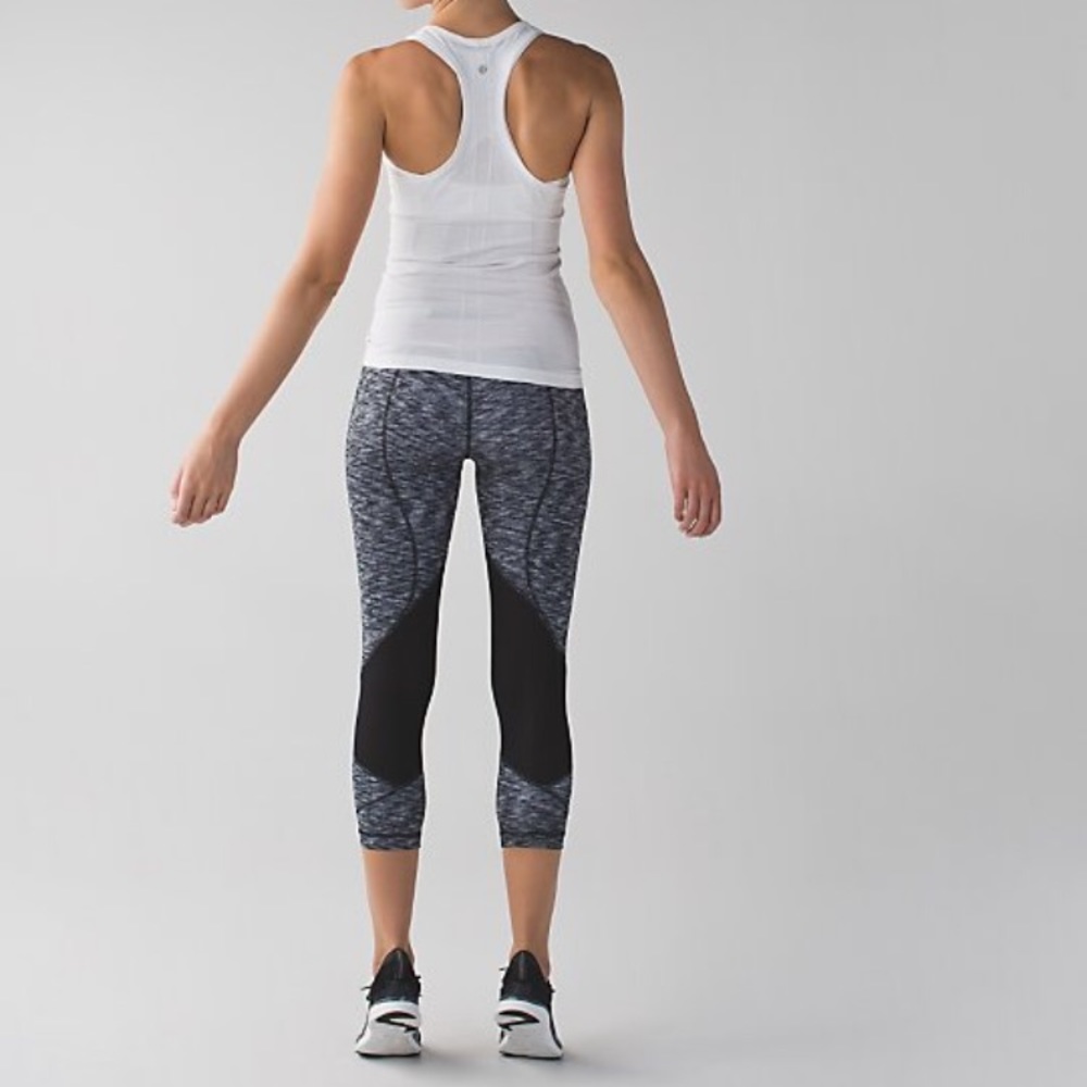 💗💗Lululemon Pace Rival Crop - Size 6💗💗